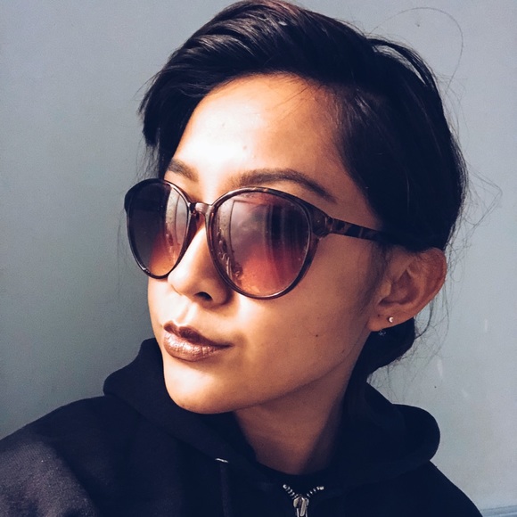 Vintage Leopard Sunglasses - Picture 4 of 5